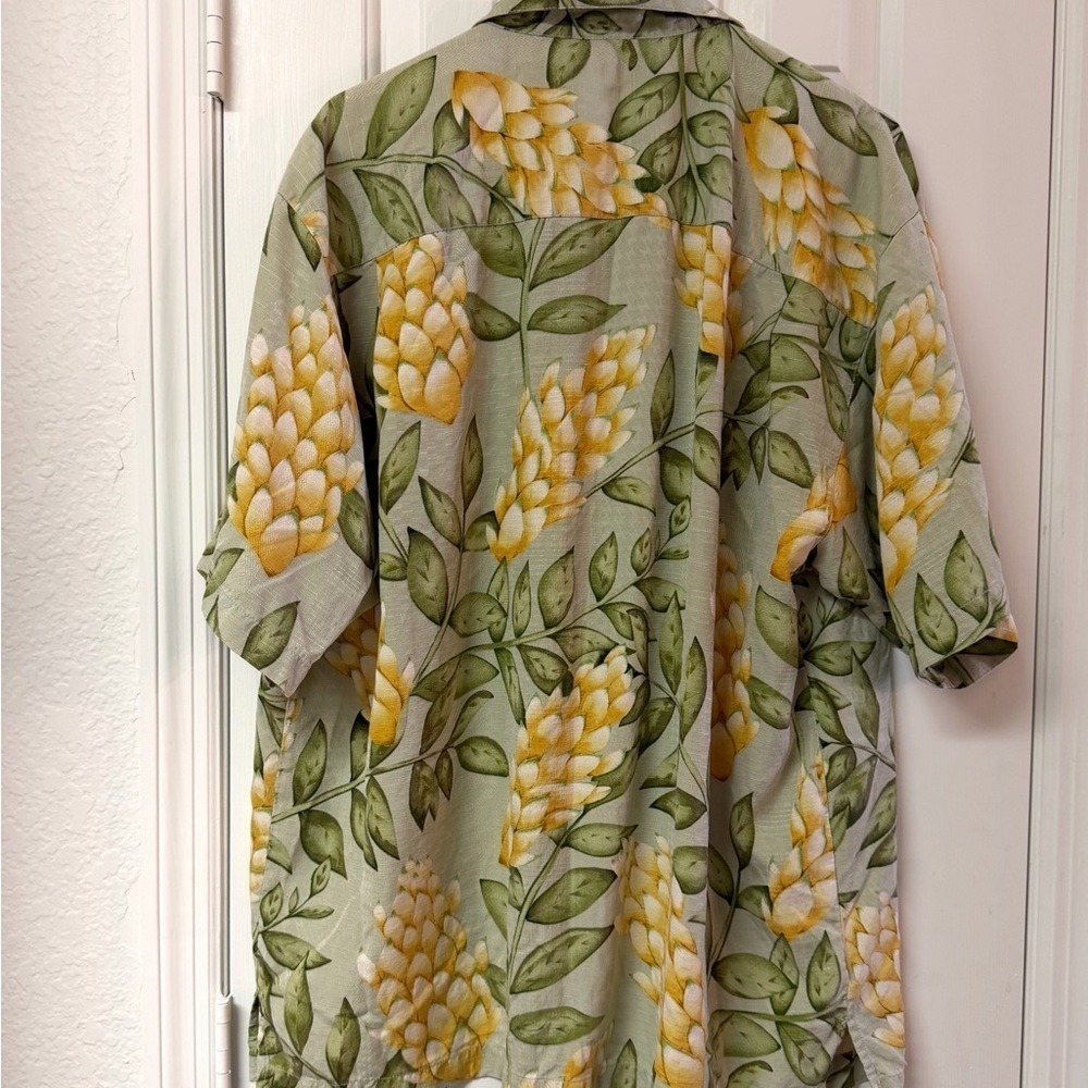 Tommy Bahama Silk Aloha Hawaiian Tropical Men's Lg Yellow & Green Floral Shirt - Picture 8 of 10